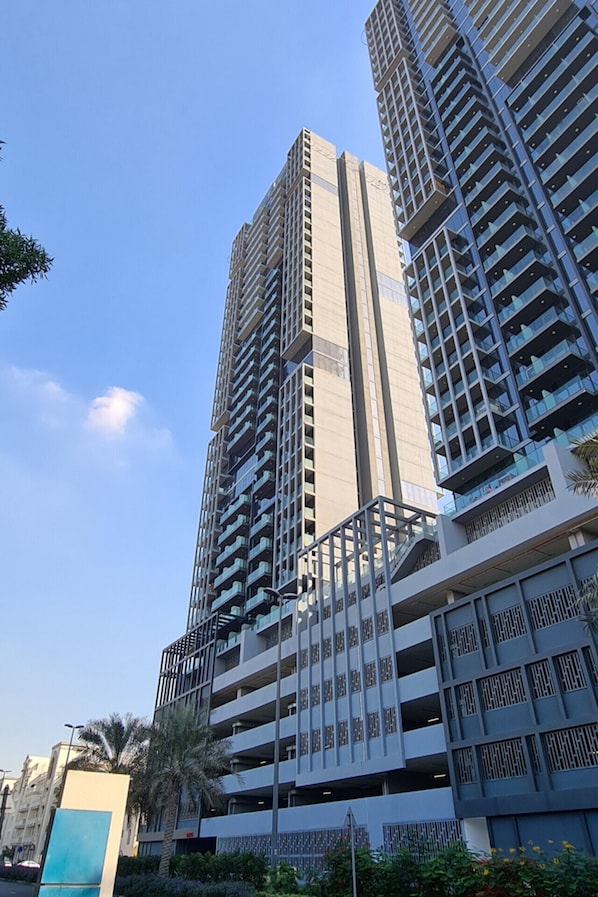 Exterior - HAVN - Studio in Bloom Towers, JVC (Dubai)