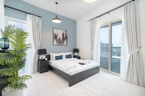 2 Schlafzimmer, Schreibtisch, Bügeleisen/Bügelbrett, WLAN