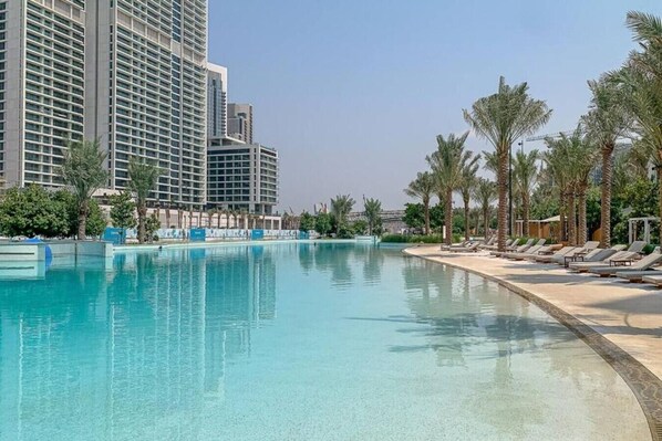 Pool - HAVN - 2 Bedroom in Bayshore, Dubai Creek Harbour (Dubai)