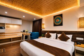 Comfort Room | Egyptian cotton sheets, premium bedding, down duvets, memory-foam beds - Sparrow Elements Boutique Near MG Marg  (Gangtok)