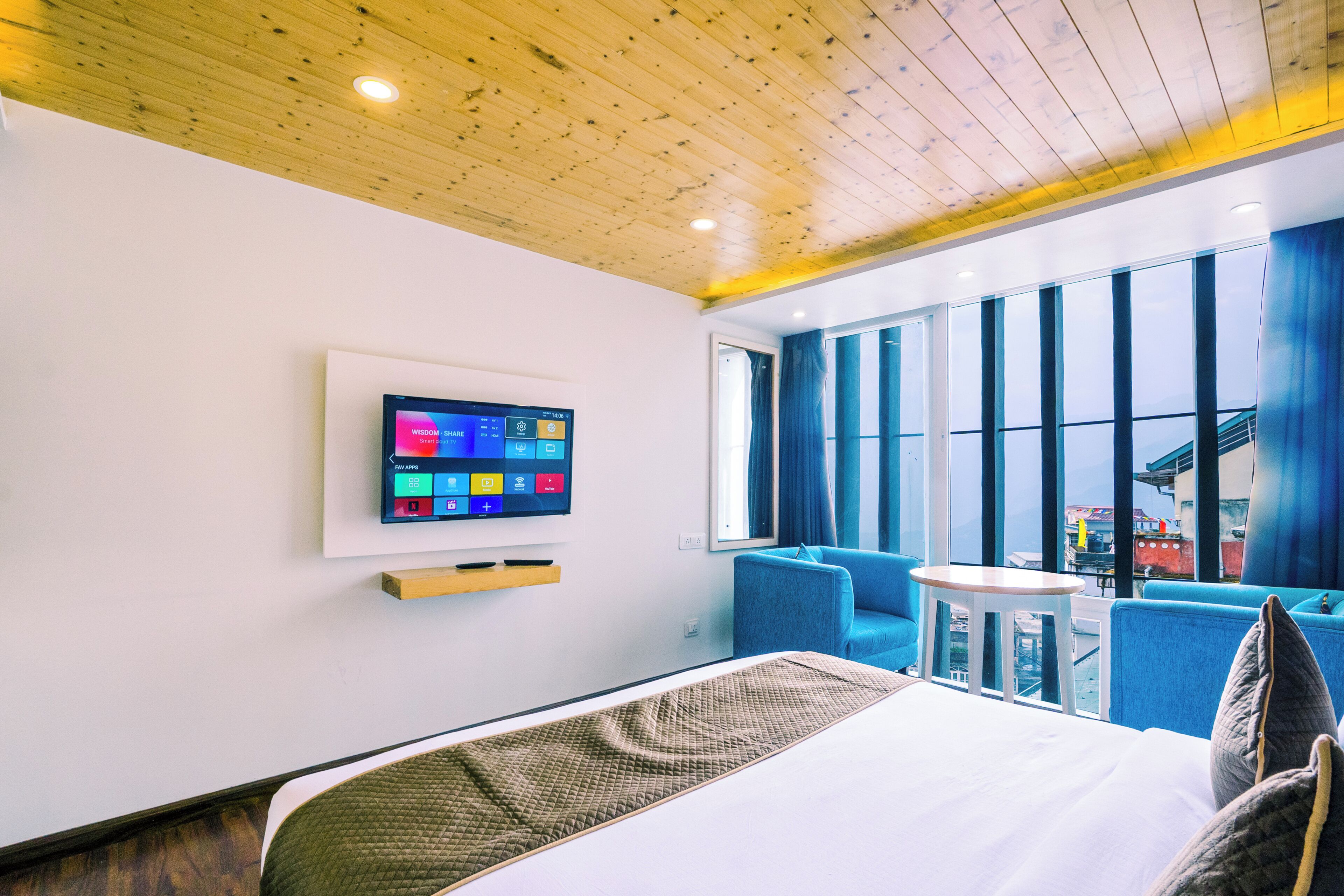 Deluxe Room, City View