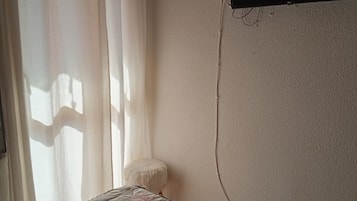 1 bedroom, internet, bed sheets