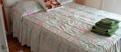 1 bedroom, Internet, bed sheets