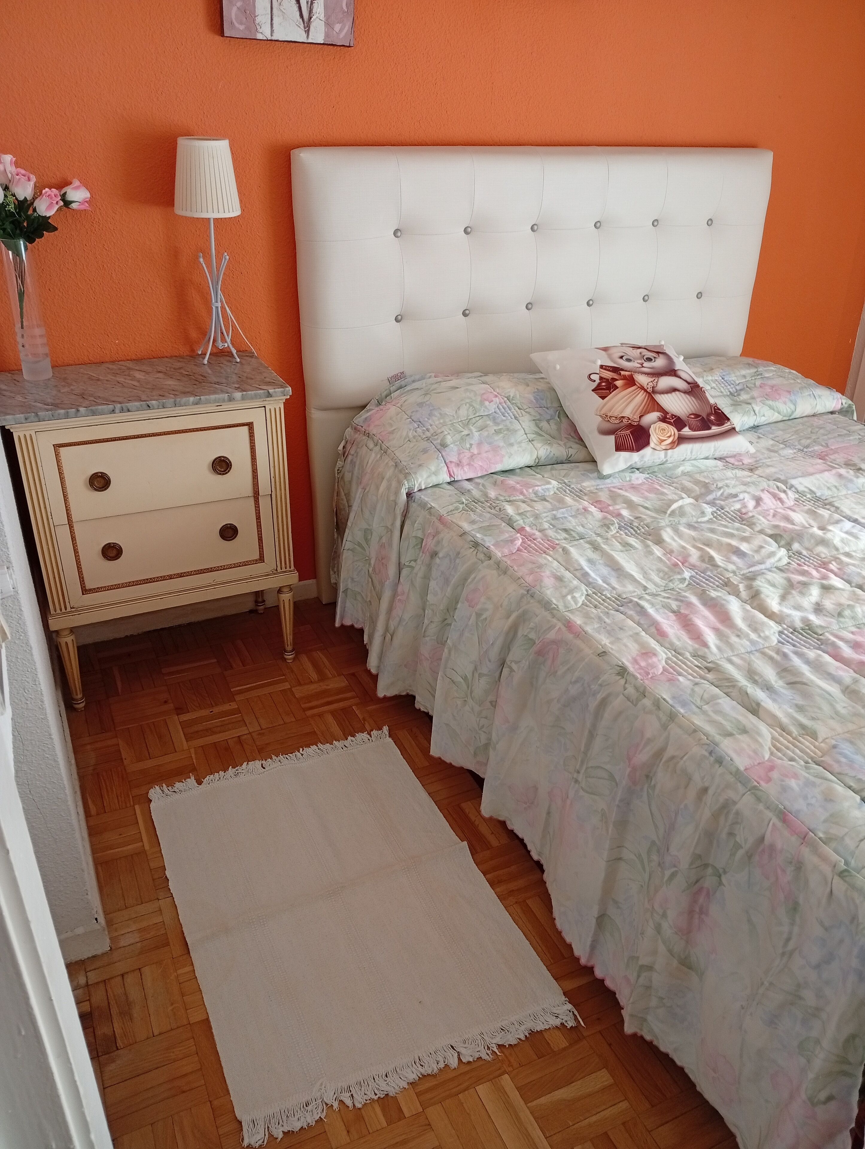 1 bedroom, internet, bed sheets