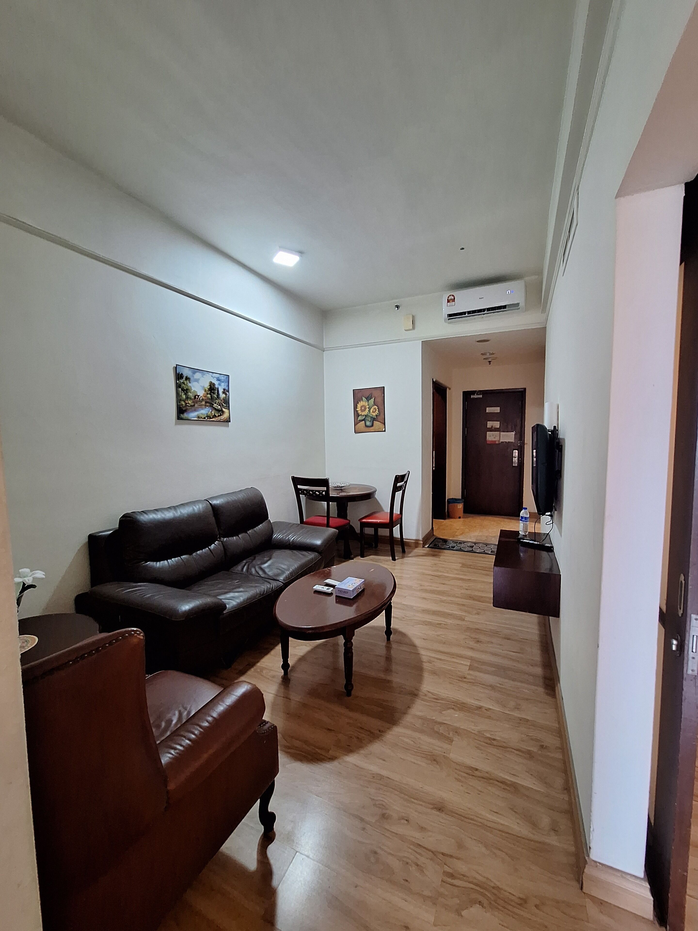 Apartment, City View | Living area