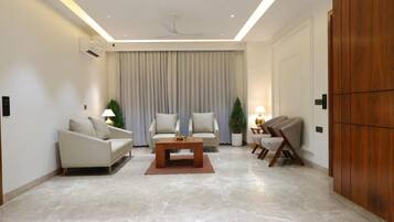 Khu tiếp khách ở sảnh