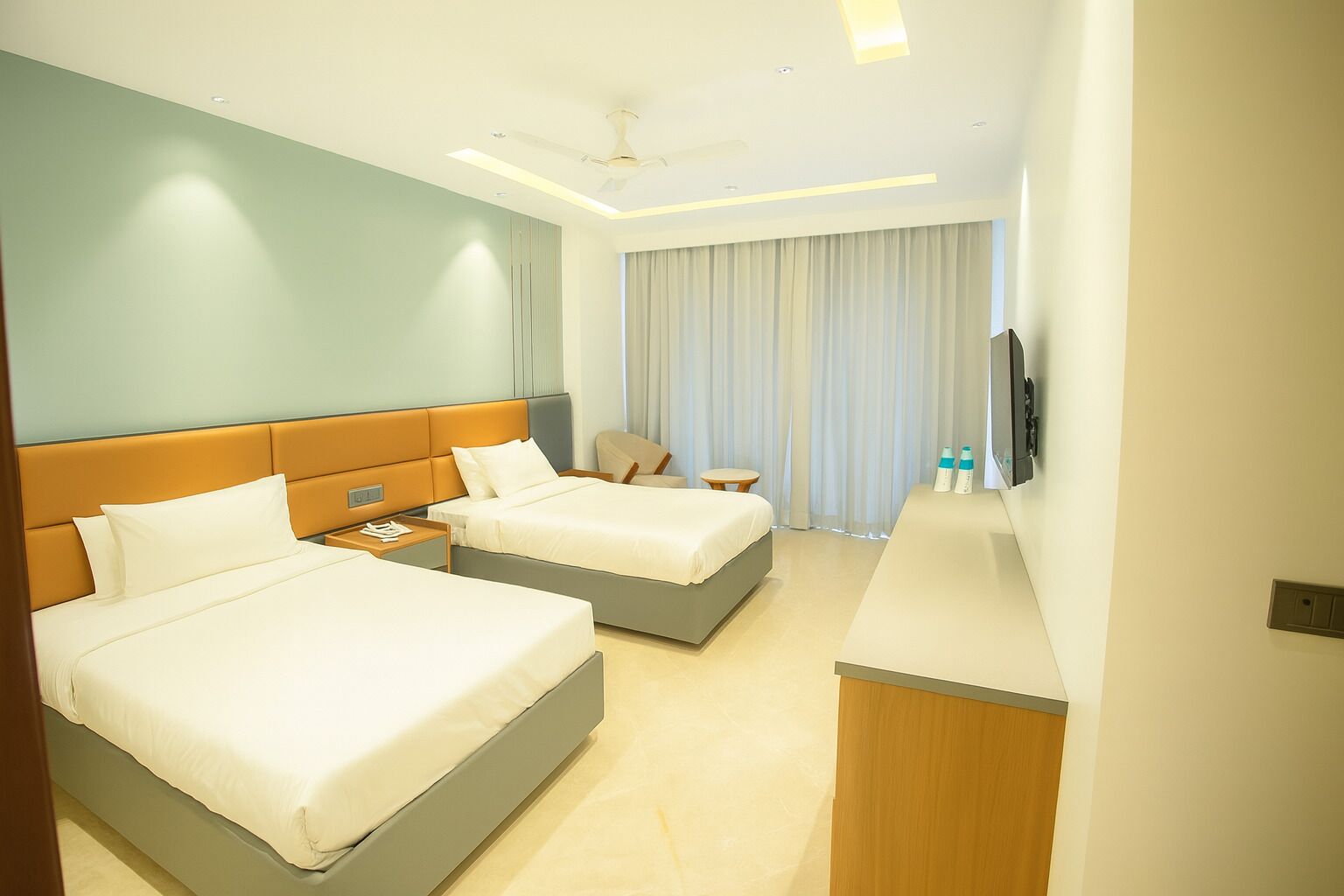 Zweibettzimmer, Balkon, Stadtblick | Bettwäsche aus ägyptischer Baumwolle, hochwertige Bettwaren