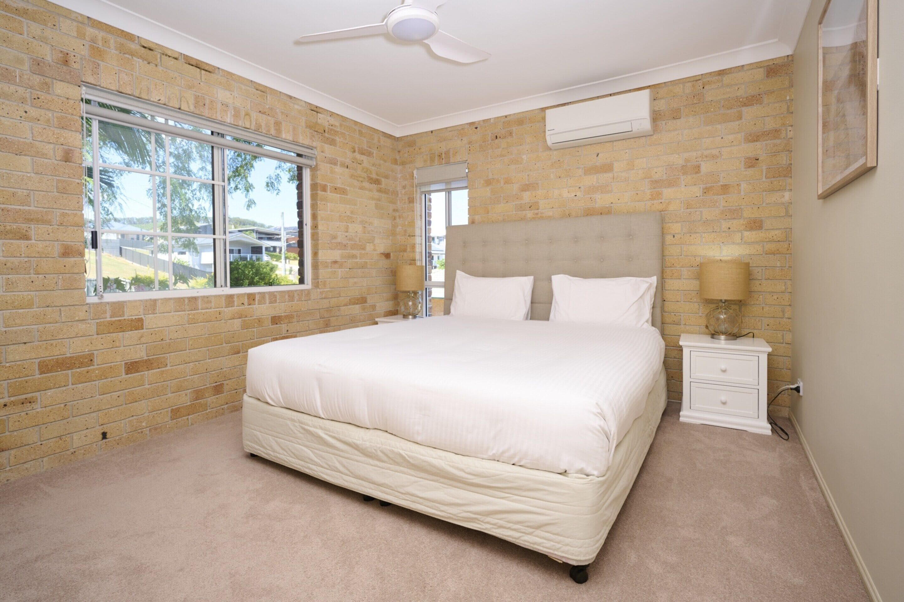 Apartment | 5 bedrooms, laptop workspace, bed sheets