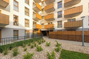 Exterior - Modern Apartment | Parking, Balcony and Workspace (Poznań)