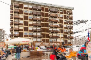 Outdoor dining - Front Row | Ski-in / Ski-out on the slopes (Breuil-Cervinia)