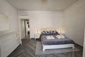 1 camera, ferro/asse da stiro, Wi-Fi gratuito, lenzuola