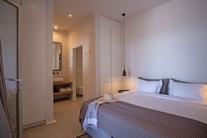 Iron/ironing board, free WiFi - Villa Chimera with private pool - My Rental Homes (Mykonos)