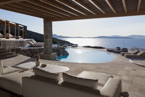 A heated pool - Villa Talia with SPA and Pool - My Rental Homes (Mykonos)