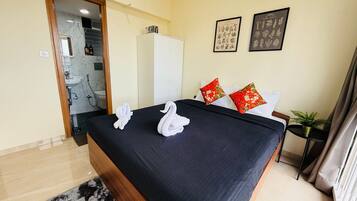1 bedroom, WiFi (free), bed sheets