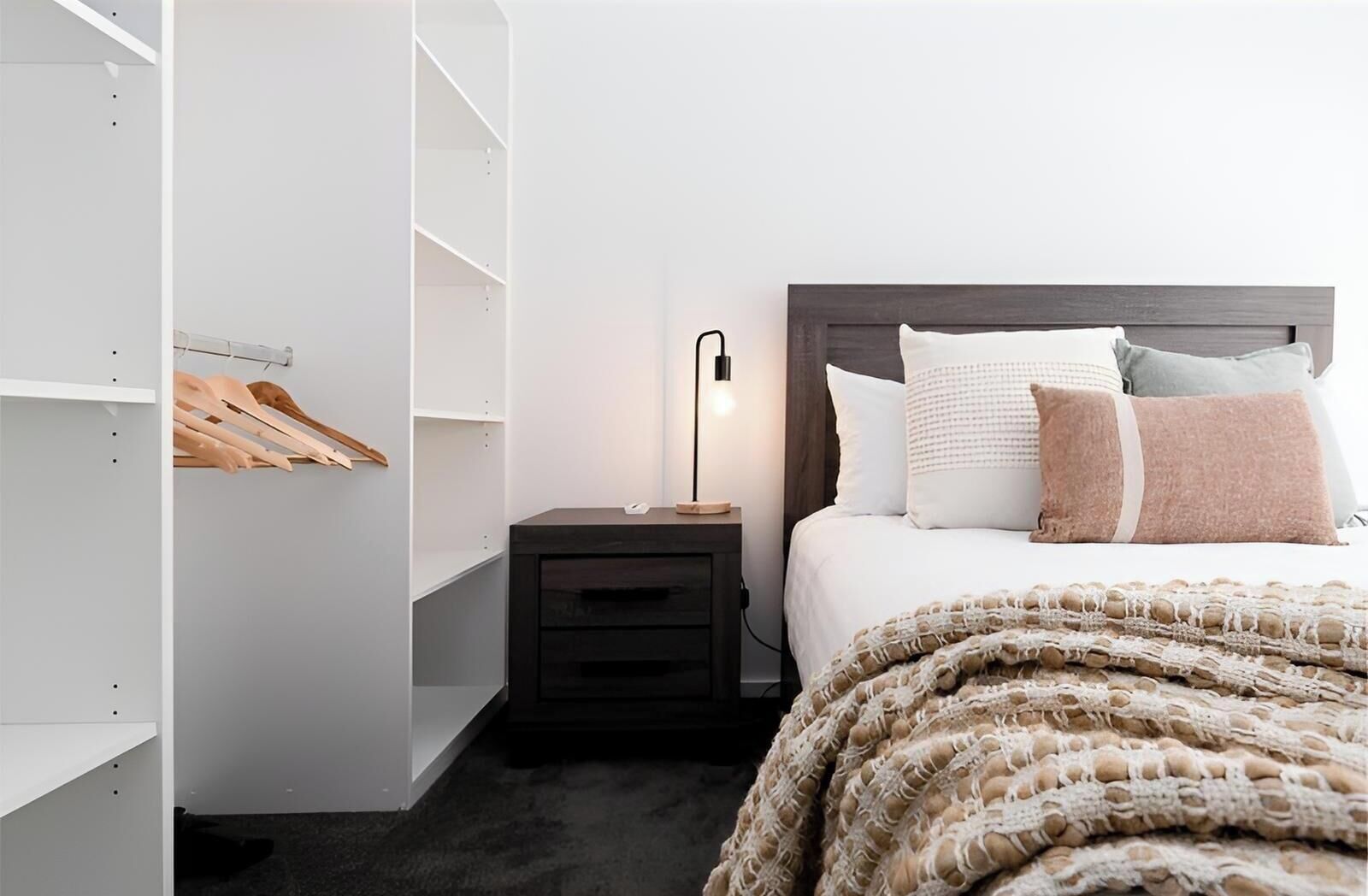 1 Schlafzimmer, Bügeleisen/Bügelbrett, kostenloses WLAN, Bettwäsche