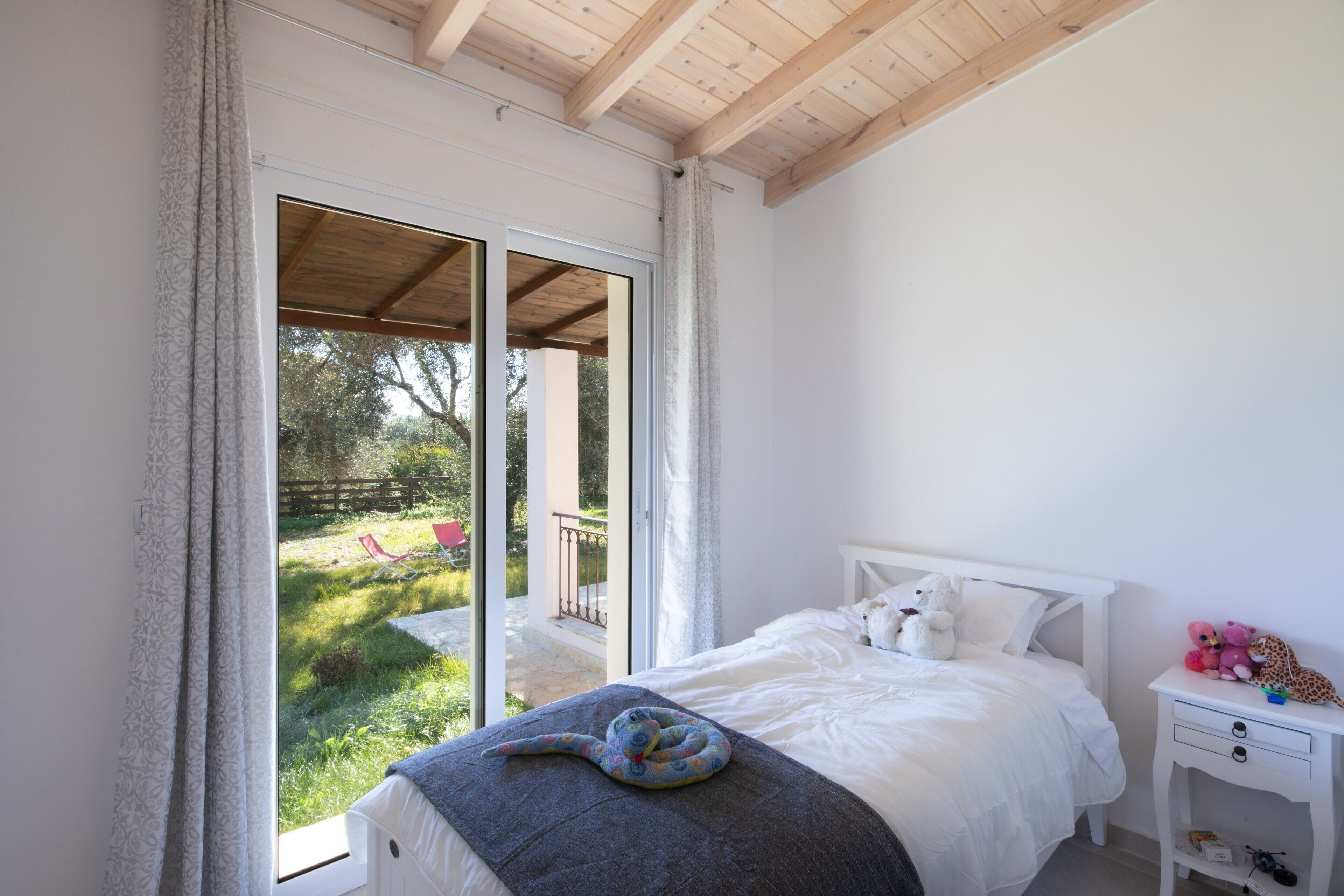 3 chambres, fer et planche à repasser, Wi-Fi, draps fournis