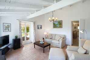 TV, fireplace, ping pong - Old Olive Press Dream Holiday Home Sea - Mountain Panorama' with Wi-Fi (Agios Markos)