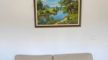 TV, peis og bordtennis