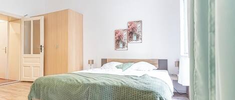 Basic-Apartment | Bügeleisen/Bügelbrett, kostenloses WLAN