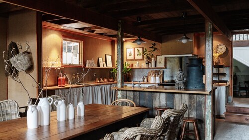 Le Barn - beautiful restored barn with modern conveniences