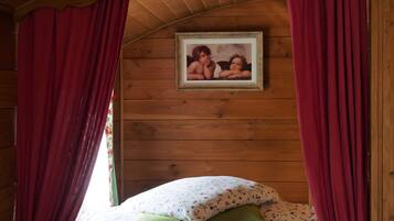 1 soveværelse, sengetøj