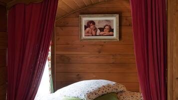 1 habitación y ropa de cama