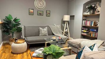 House, 2 Bedrooms | Living room | Books