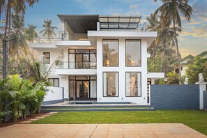 Exterior - Private Luxury Villa in Goa with Pool & Jacuzzi (Calangute)