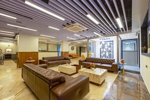 Reception - S by Z Hotels, Baani Square. (Gurugram)