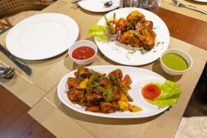 Food and drink - S by Z Hotels, Banni Square (Gurugram)