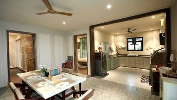 Standaard villa, niet-roken, huisdieren toegestaan | Dineren