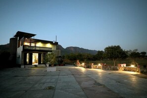 Property grounds - The Nivaas At Berhin's Farmstay (Ajmer)