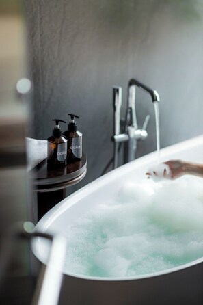 Dép đi trong nhà 