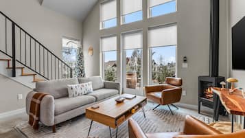 TV connectée, cheminée