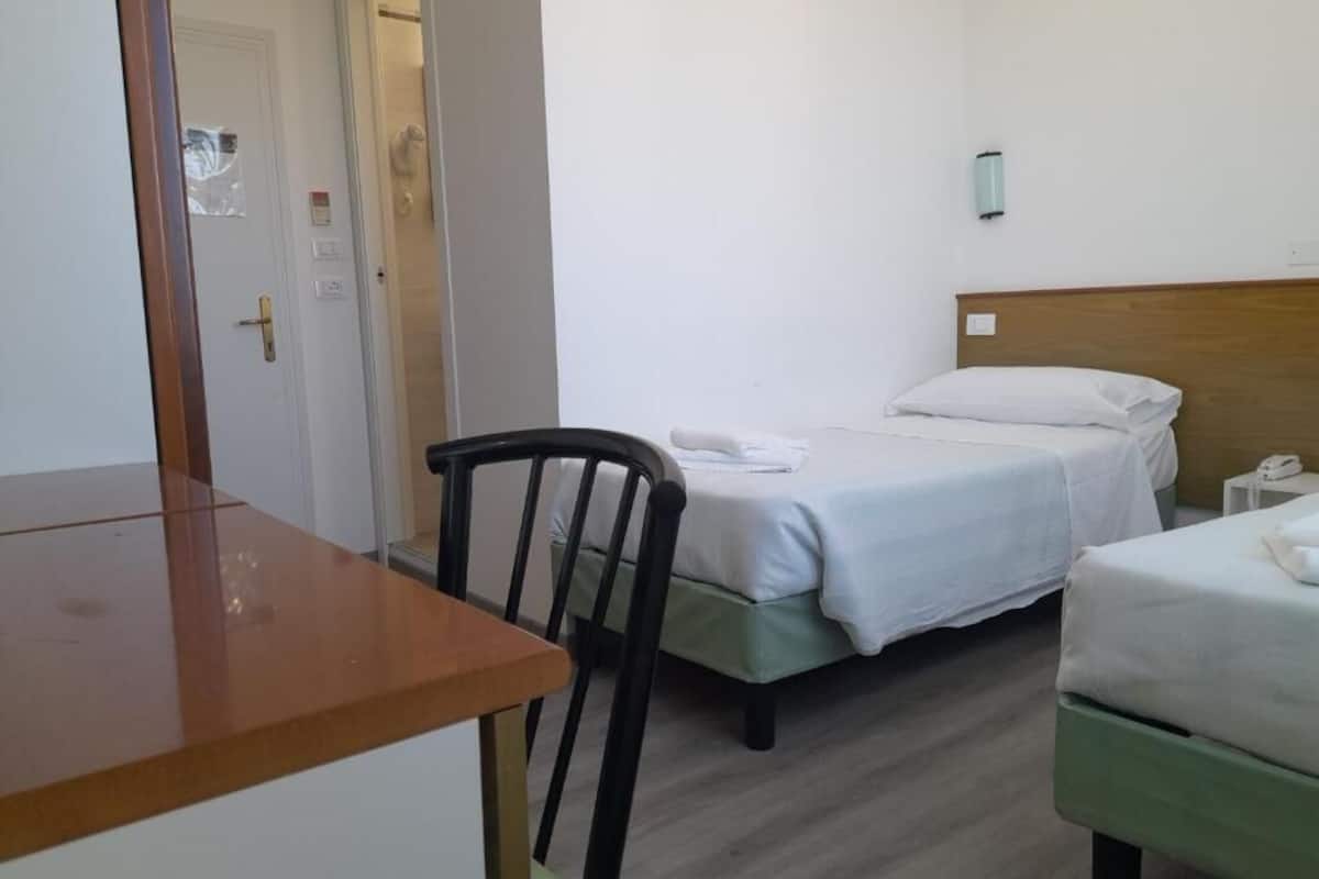 經典單人房, 泳池景 | 房內夾萬、免費 Wi-Fi、方便輪椅出入