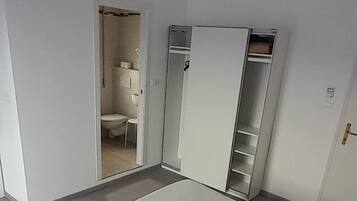 Zimmersafe, kostenloses WLAN, Rollstuhlgeeignet