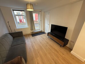 Living area - The Elements Residence (Chepstow)