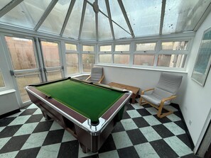 Games room - The Elements Residence (Chepstow)