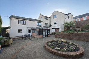 Exterior - The Elements Residence (Chepstow)
