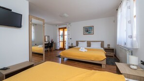 Iron/ironing board, free WiFi, bed sheets - Villa Doris by Villas Guide (Vodnjan)