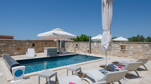 A heated pool - Villa Doris by Villas Guide (Vodnjan)