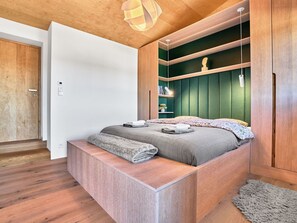 3 bedrooms, free WiFi - Wonderful private villa for 6 guests with WIFI, TV, terrace and panoramic view (Ostrov)