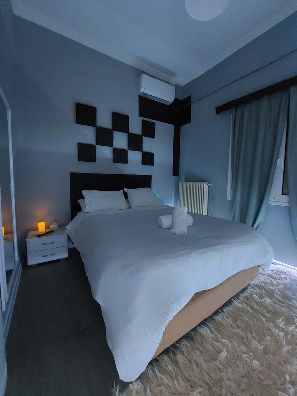 2 chambres, fer et planche à repasser, Wi-Fi, draps fournis