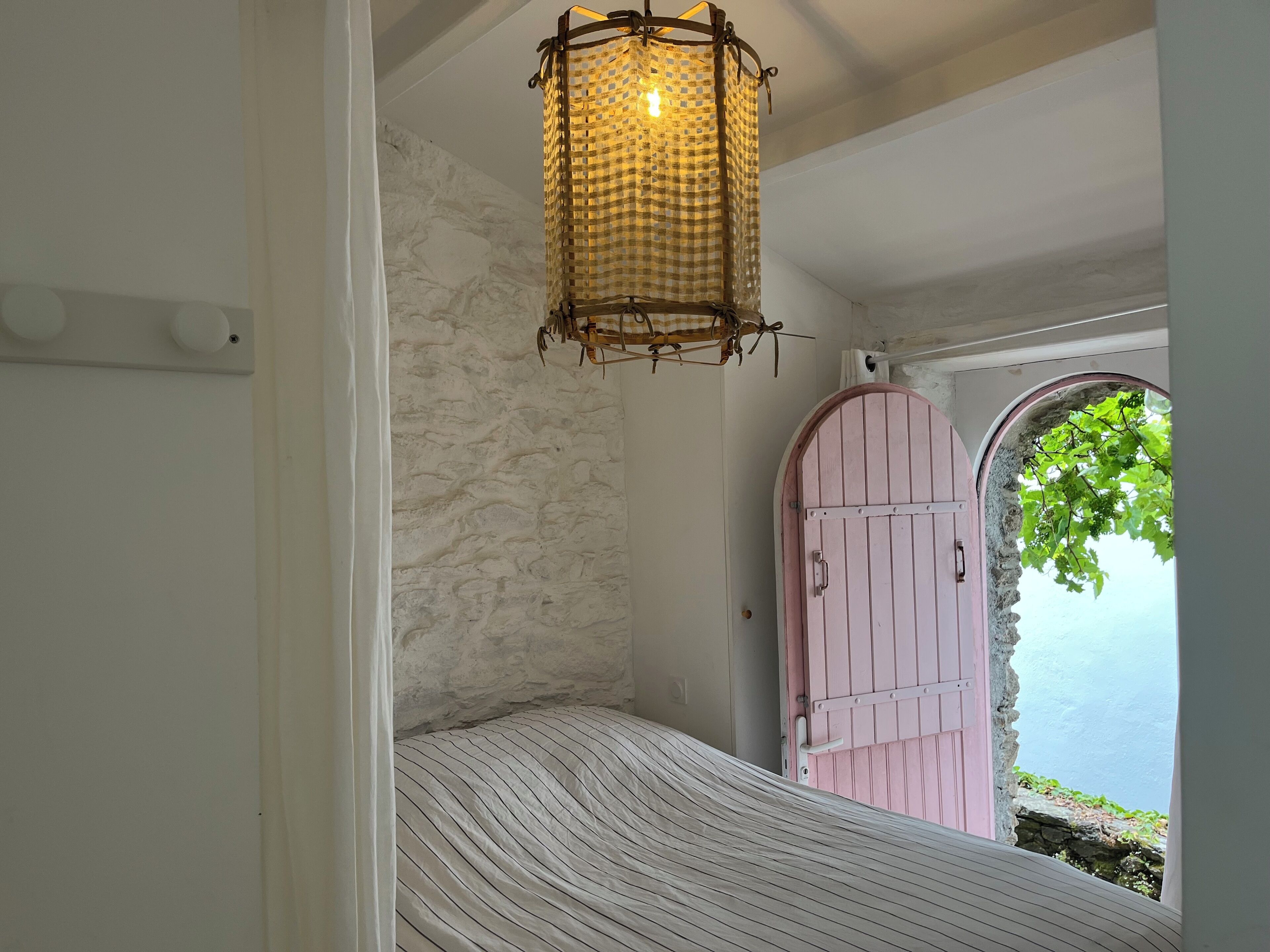 3 bedrooms, iron/ironing board, travel cot, free WiFi