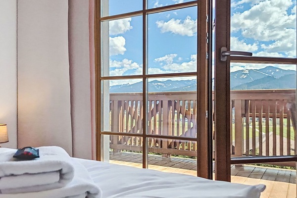 Holz, Fussboden, Balkon, Hartholz, Holzbeize, Glas, Daylighting, Eco Hotel, Deck, Stuhl