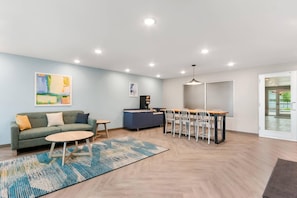 Lobby - WoodSpring Suites Fort Walton Beach - Eglin AFB (Fort Walton Beach)