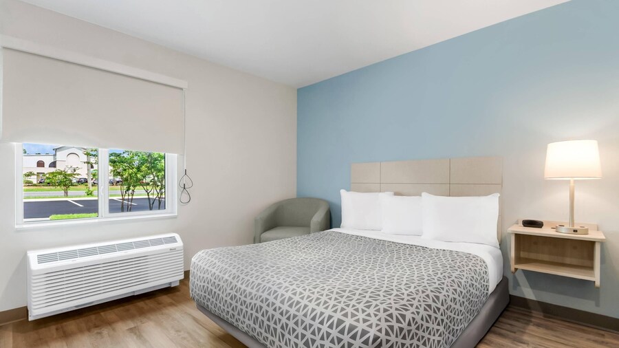 WoodSpring Suites Fort Walton Beach - Eglin AFB