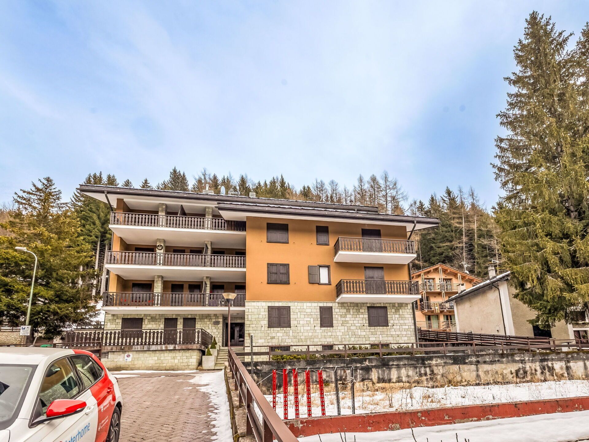 Gebäude, Fenster, Haus, Wohngebiet, Zuhause, Wohnung, Balkon, Lärche, Hotel