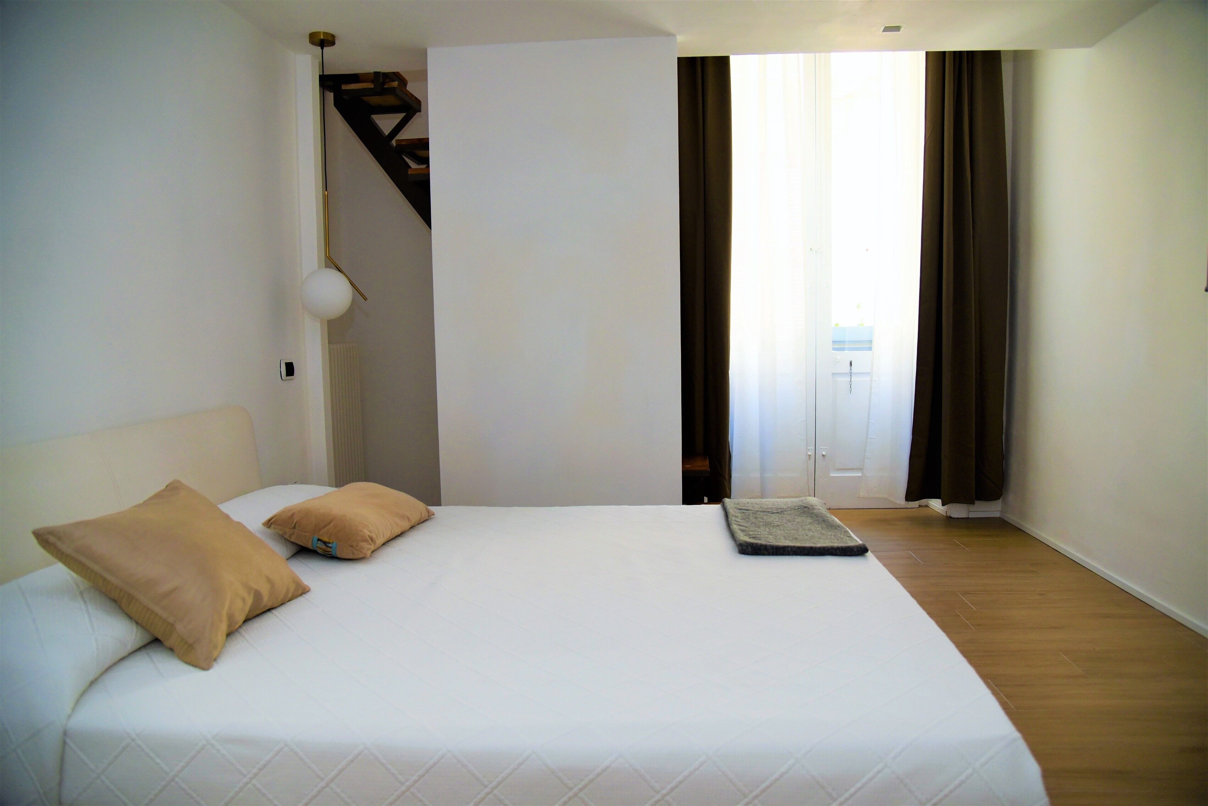 1 camera, ferro/asse da stiro, accesso a Internet