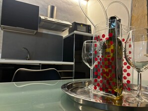 Food and drink - Cozy and modern apartment in the heart of Ortigia (Siracusa)